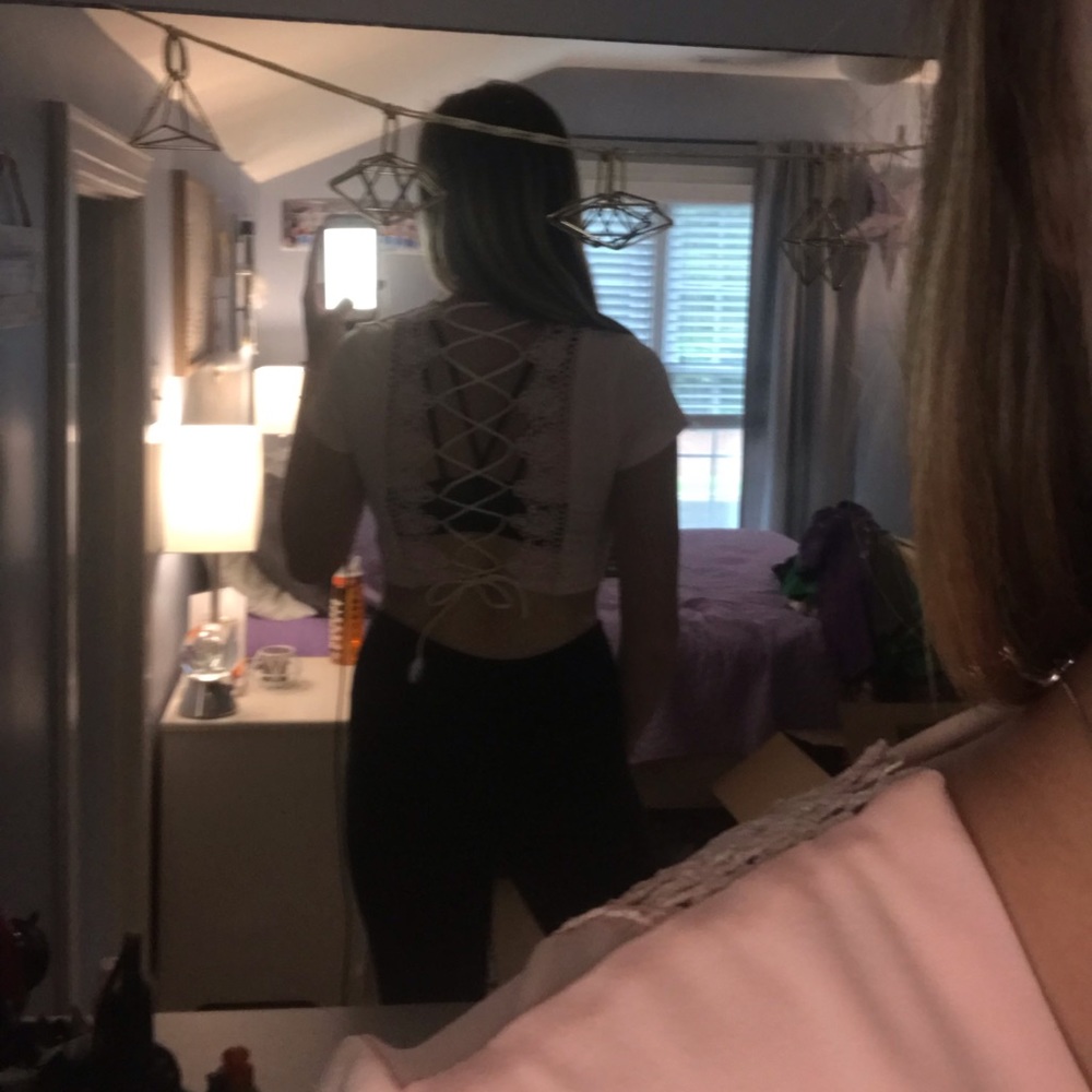 Crop top - Picture 2 of 2